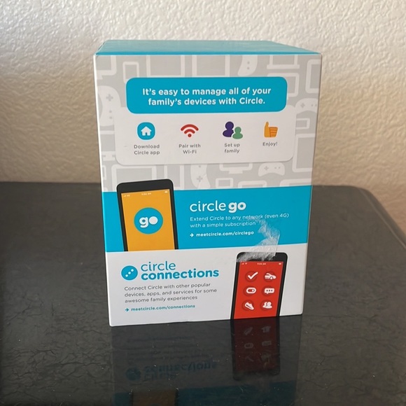 New Circle Home With Disney Parental Control WiFi First Gen Smart Family Device - Picture 8 of 16